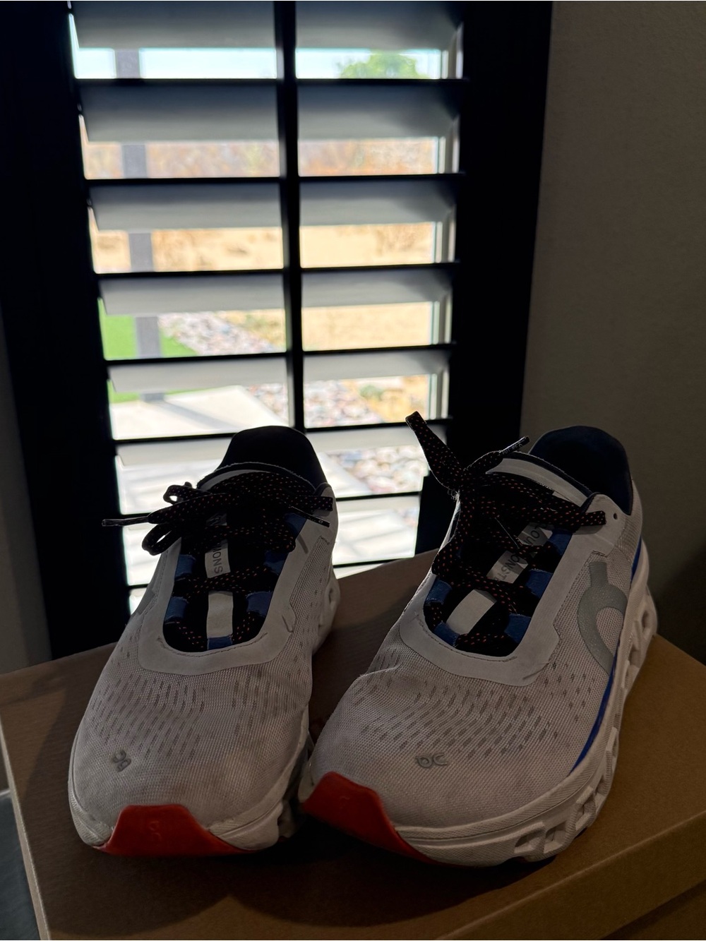 On Running White and Blue Cloudtec Sneakers - Picture 4 of 8